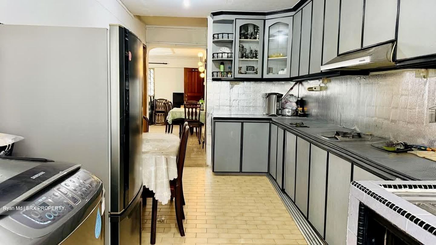 Blk 111 Hwi Yoh Ville (Serangoon), HDB 4 Rooms #574391941